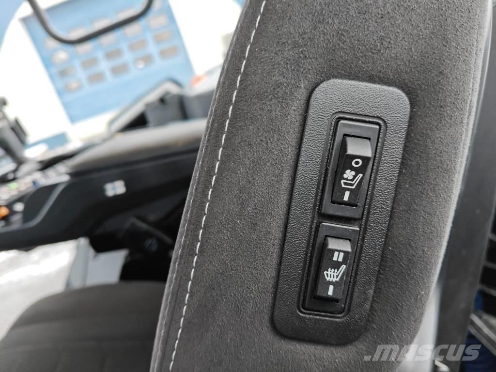 Valtra T 255 Versu Tractoren