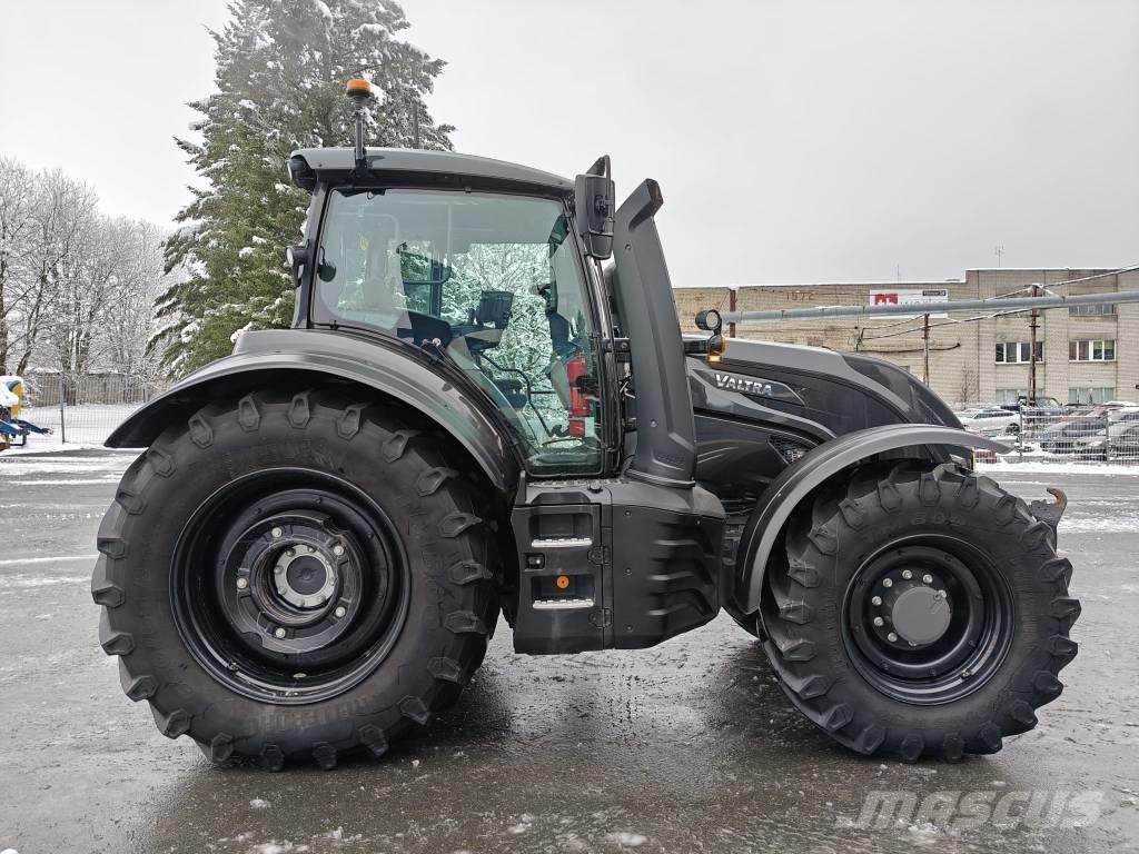 Valtra T 255 Versu Tractoren
