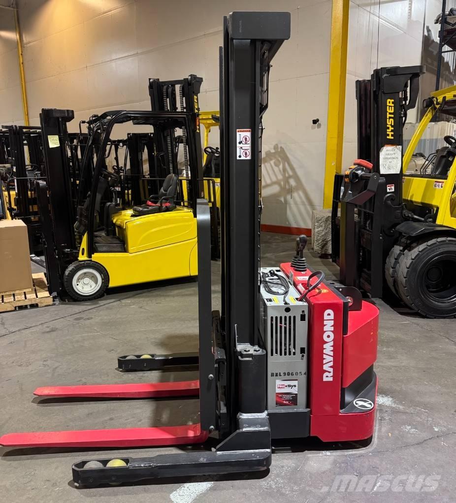 Raymond RSS40 Zelfrijdende stapelaars