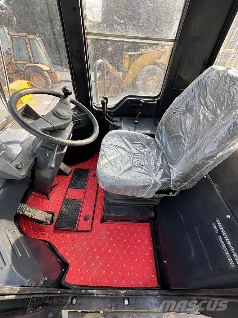 Komatsu WA 380 Wielladers