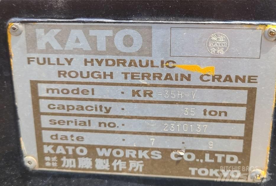 Kato KR35H-V Ruw terrein kranen