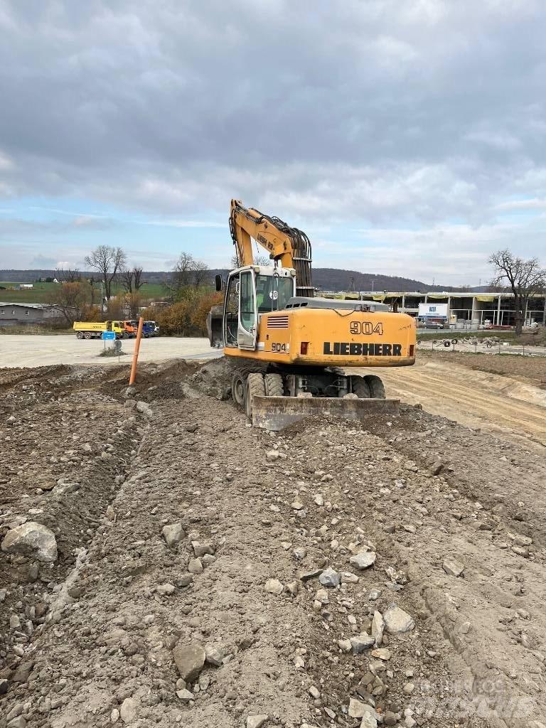 Liebherr A-904 900 Wielgraafmachines