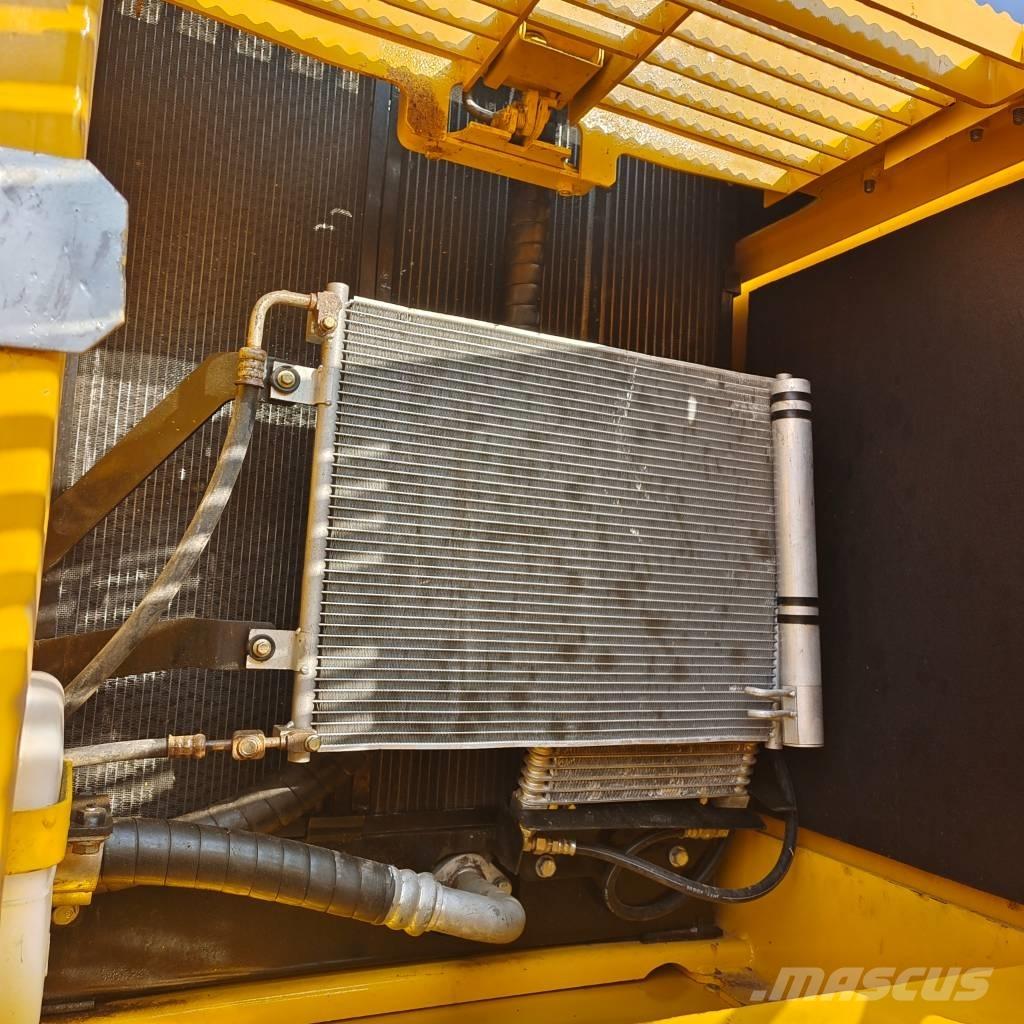 Komatsu PC 200 Rupsgraafmachines