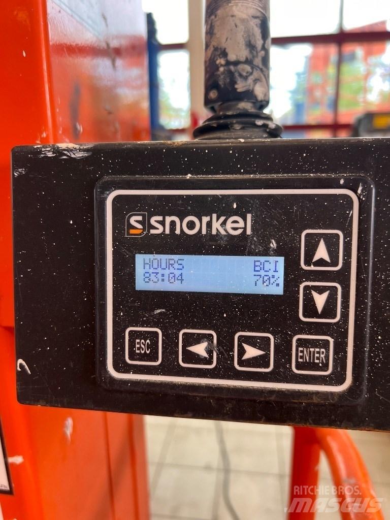 Snorkel TM 12 Personenliften en invalideliften