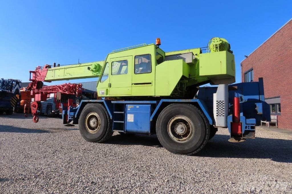 Tadano TR 250 E Ruw terrein kranen