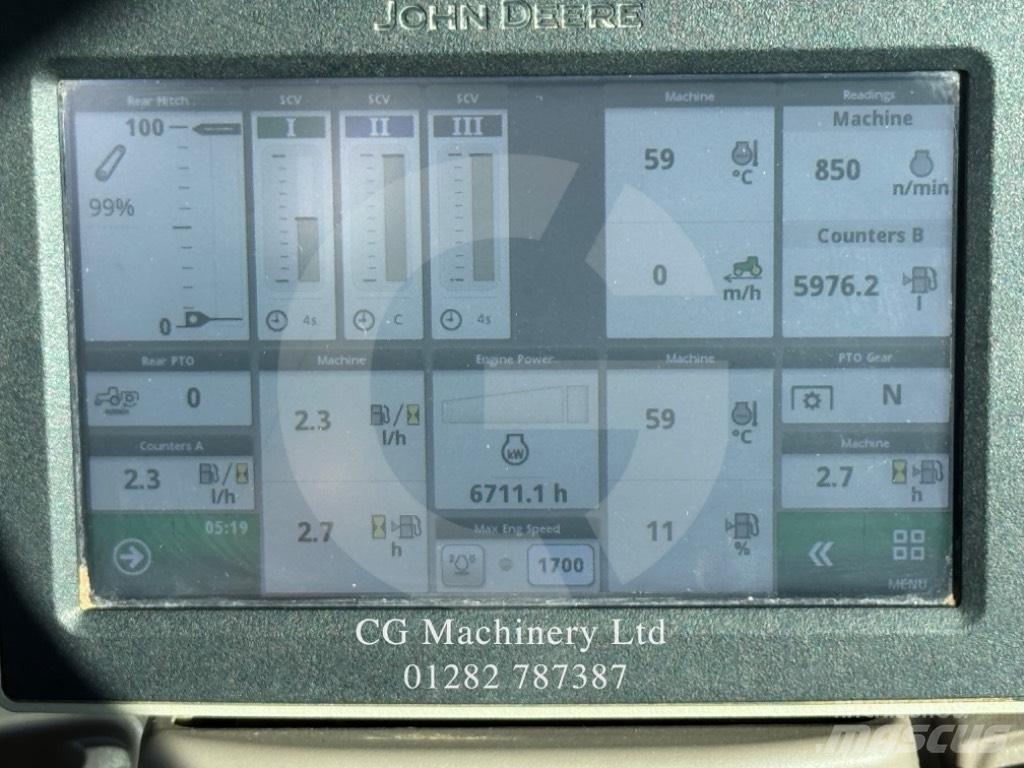 John Deere 6130 R Tractoren