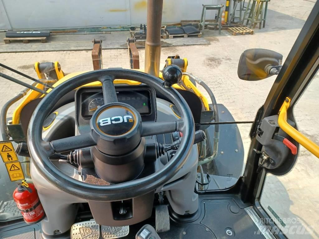 JCB 3CX PLUS AEC Graaf-laadcombinaties