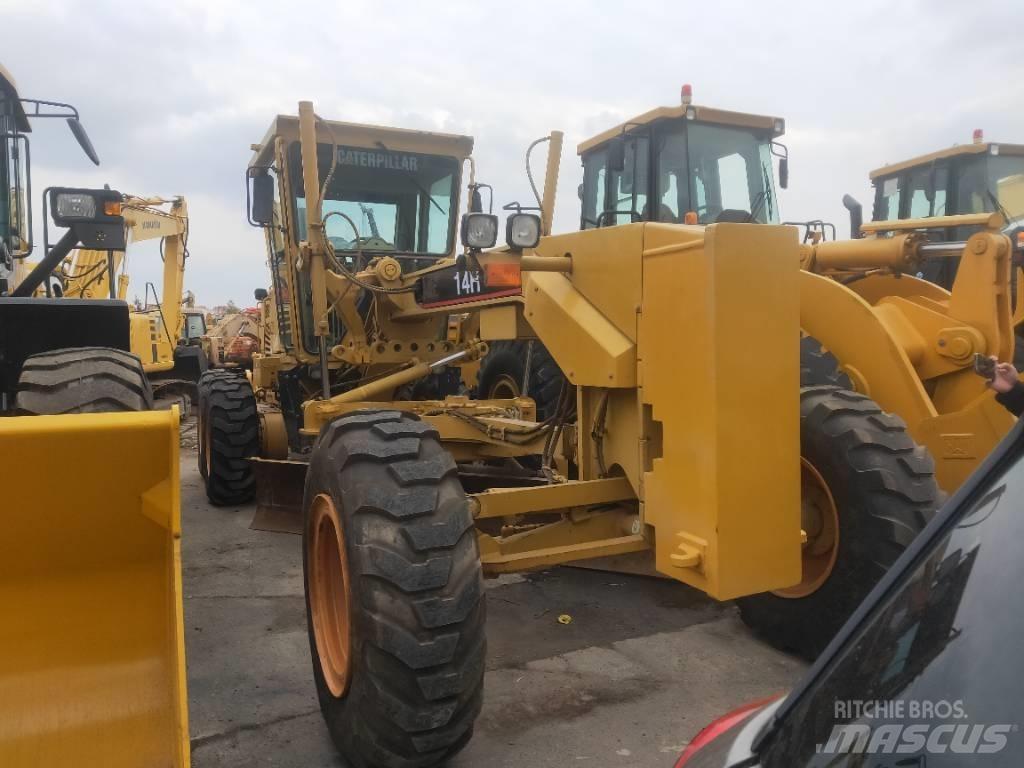 CAT 140K Graders