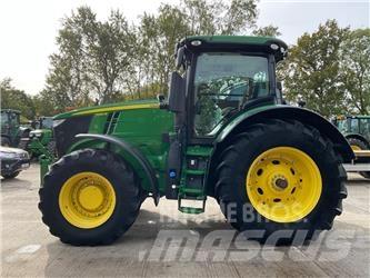 John Deere 7310 R Tractoren