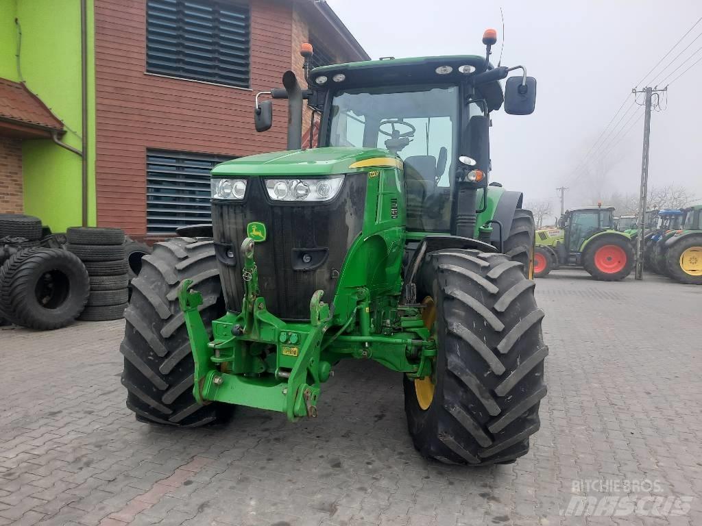John Deere 7200 R Tractoren