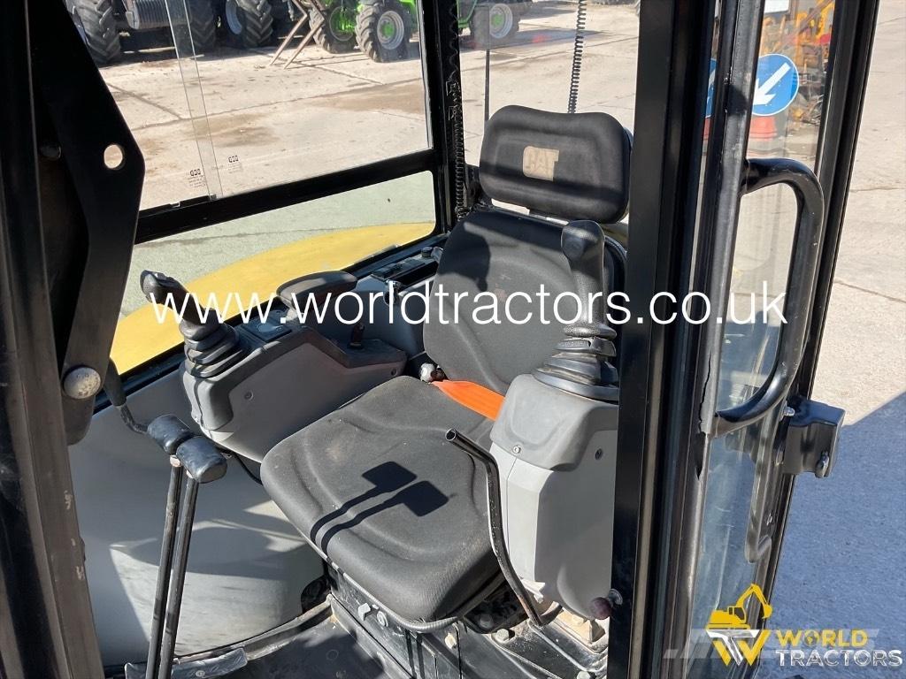 CAT 302.7 D CR Minigraafmachines < 7t