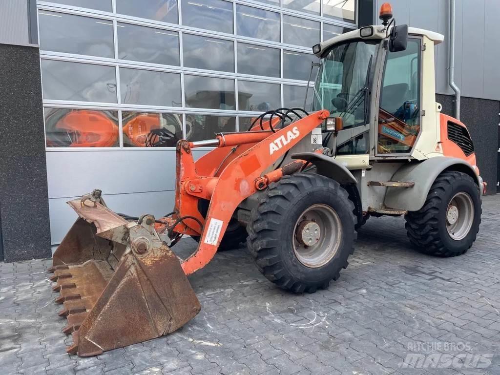 Atlas AR70 Wielladers