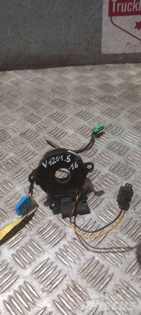 Volvo FH 12    2104955 Cabine en interieur