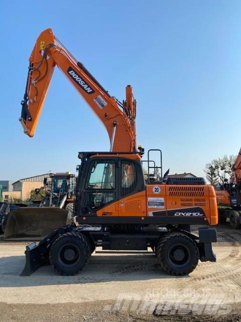 Doosan DX 210 W Wielgraafmachines