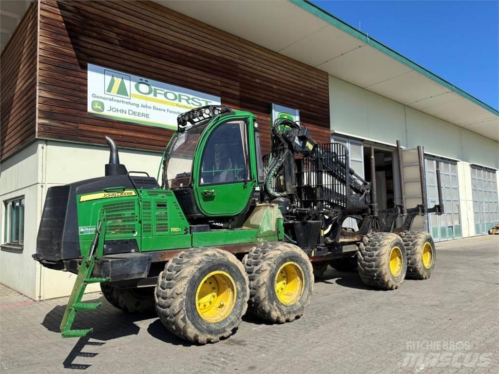 John Deere 1110 G Uitrijwagens