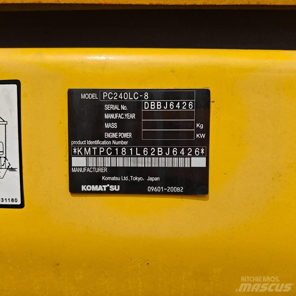 Komatsu 240-8 Rupsgraafmachines
