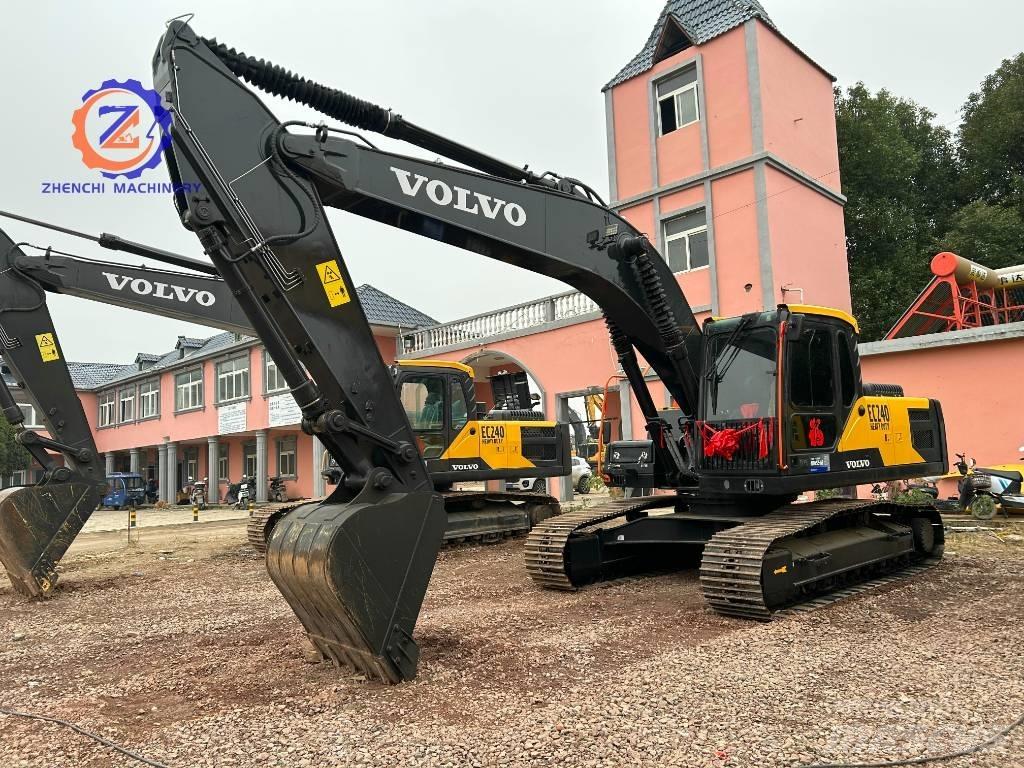 Volvo EC 240 Rupsgraafmachines