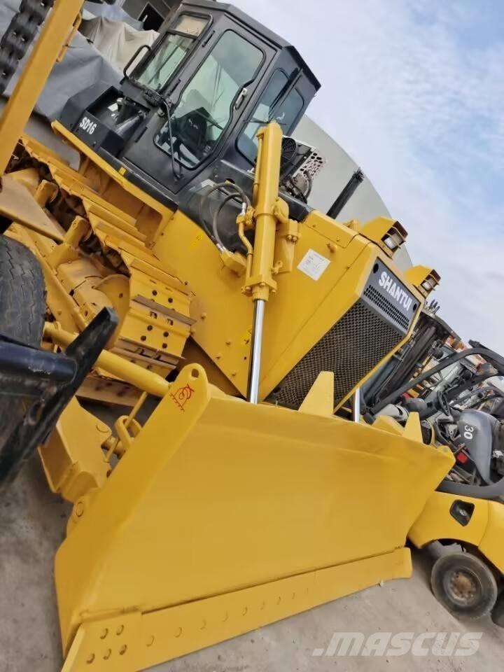 Shantui SD 16 Rupsdozers