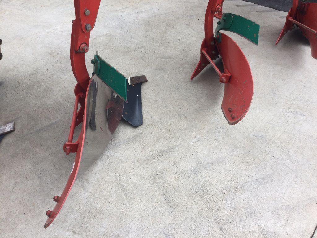 Kverneland LS100 Conventionele ploegen