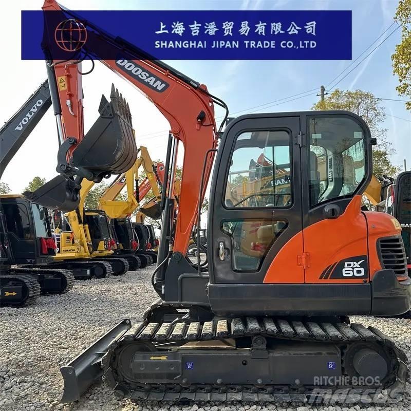 Doosan DH 60 Minigraafmachines < 7t
