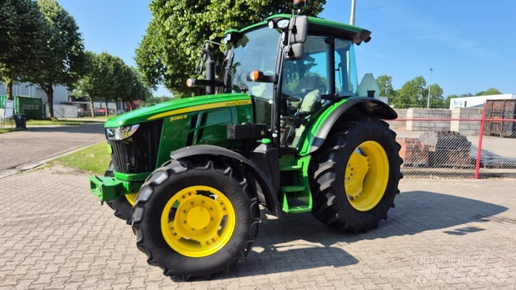 John Deere 5090 R Tractoren