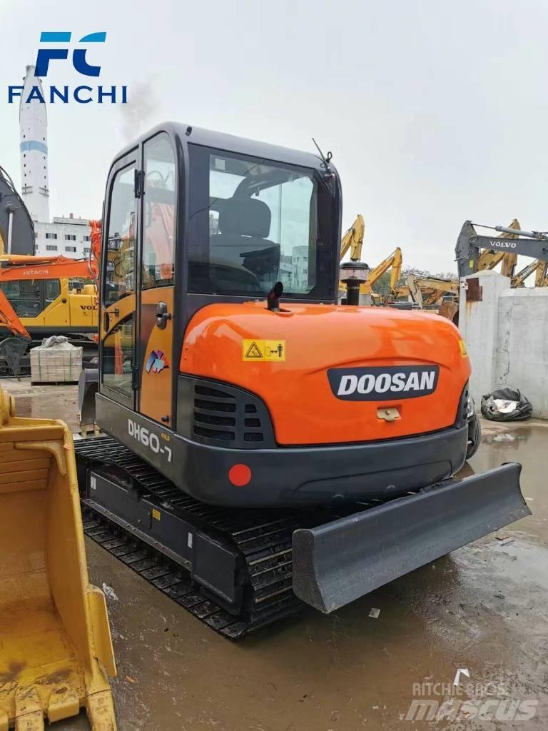 Doosan DH 60-7 Minigraafmachines < 7t