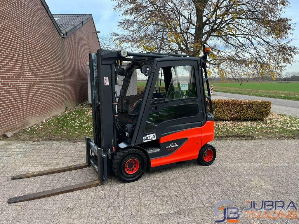 Linde E25-01 Elektrische heftrucks