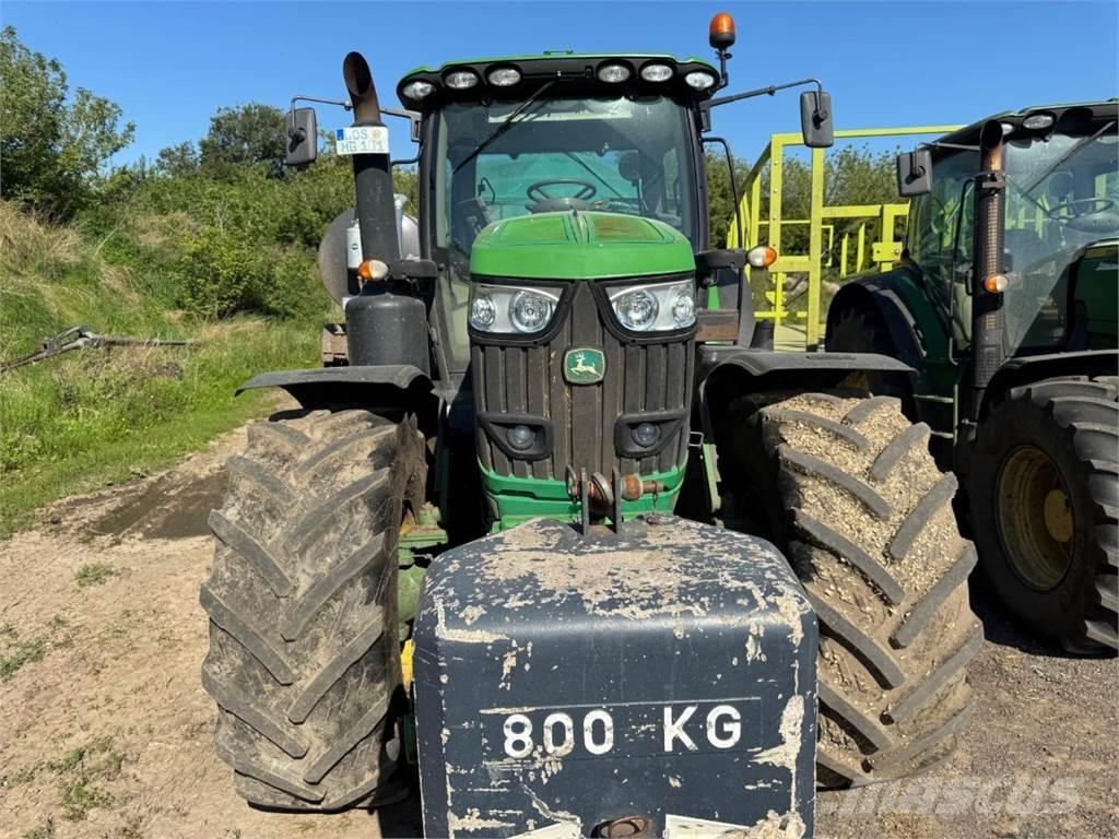 John Deere 6215 R Tractoren