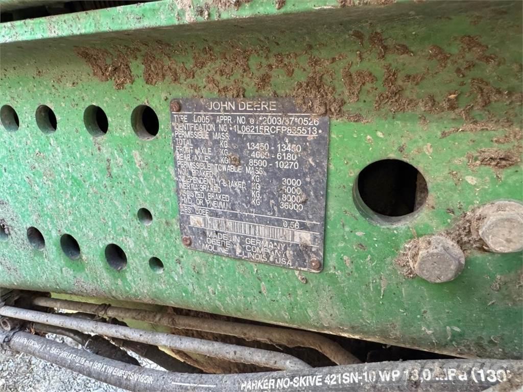 John Deere 6215 R Tractoren