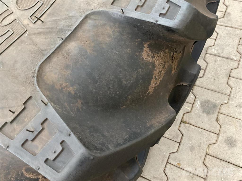 BKT 340/85R48 Banden, wielen en velgen