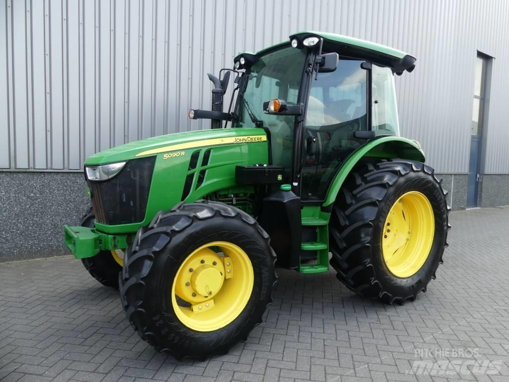 John Deere 5090 R Tractoren
