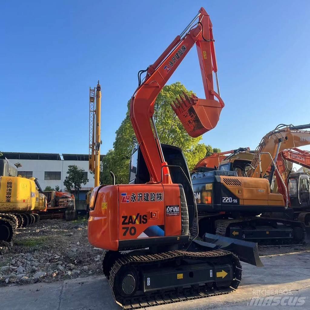 Hitachi ZX70 Rupsgraafmachines