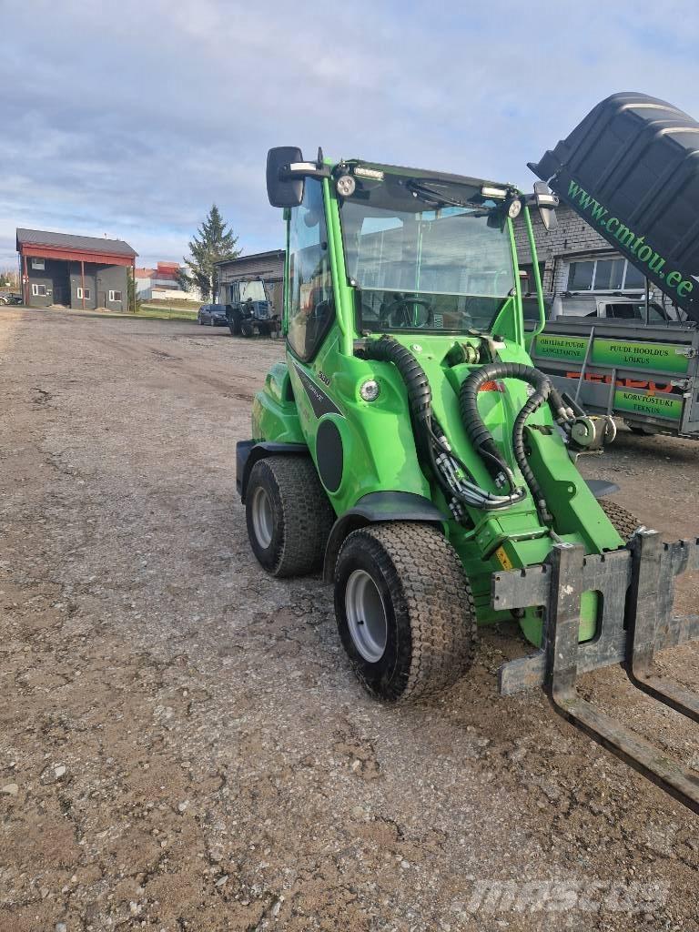 Avant 530 Miniladers