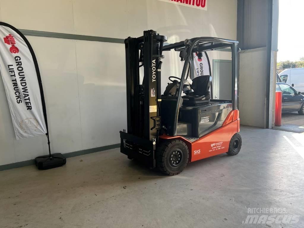 Toyota 8 FBMKT 25 Elektrische heftrucks