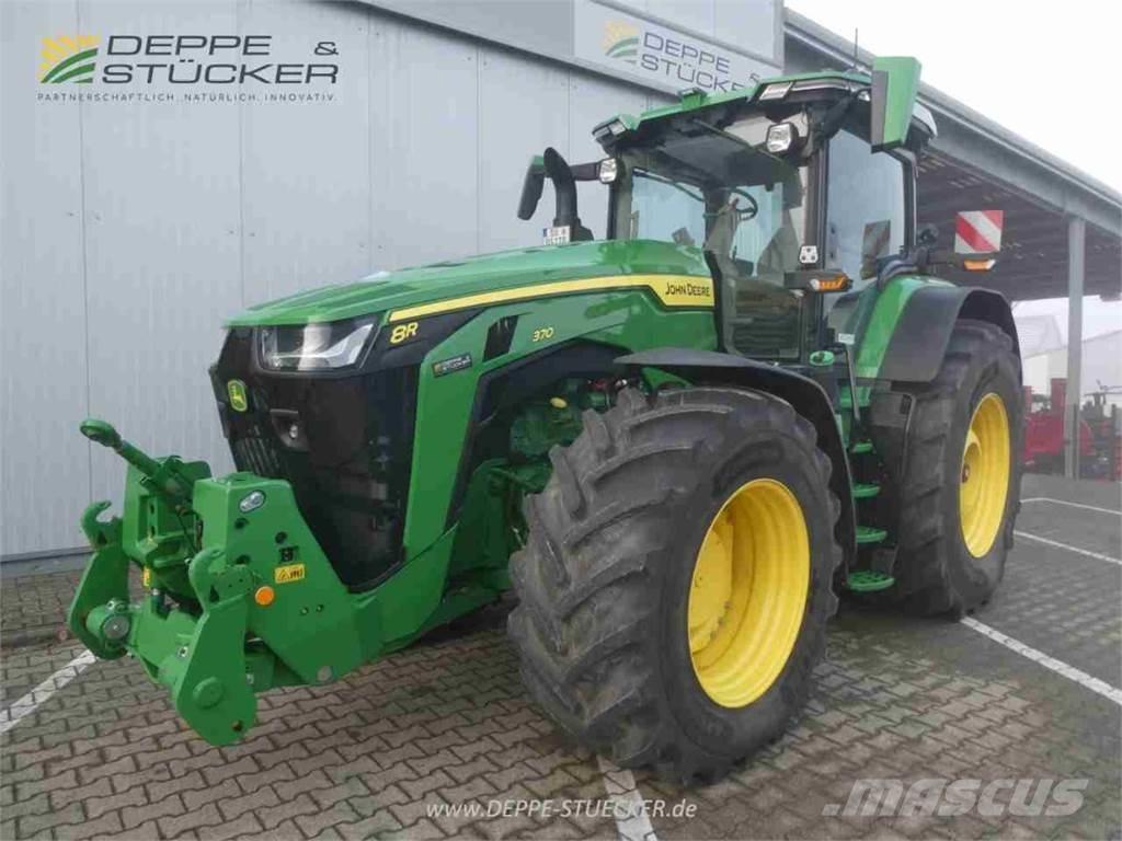 John Deere 8R 370 Tractoren