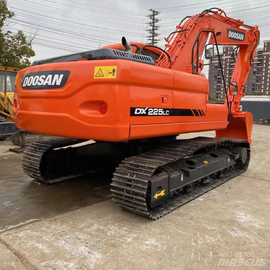 Doosan DX 225 LC Rupsgraafmachines