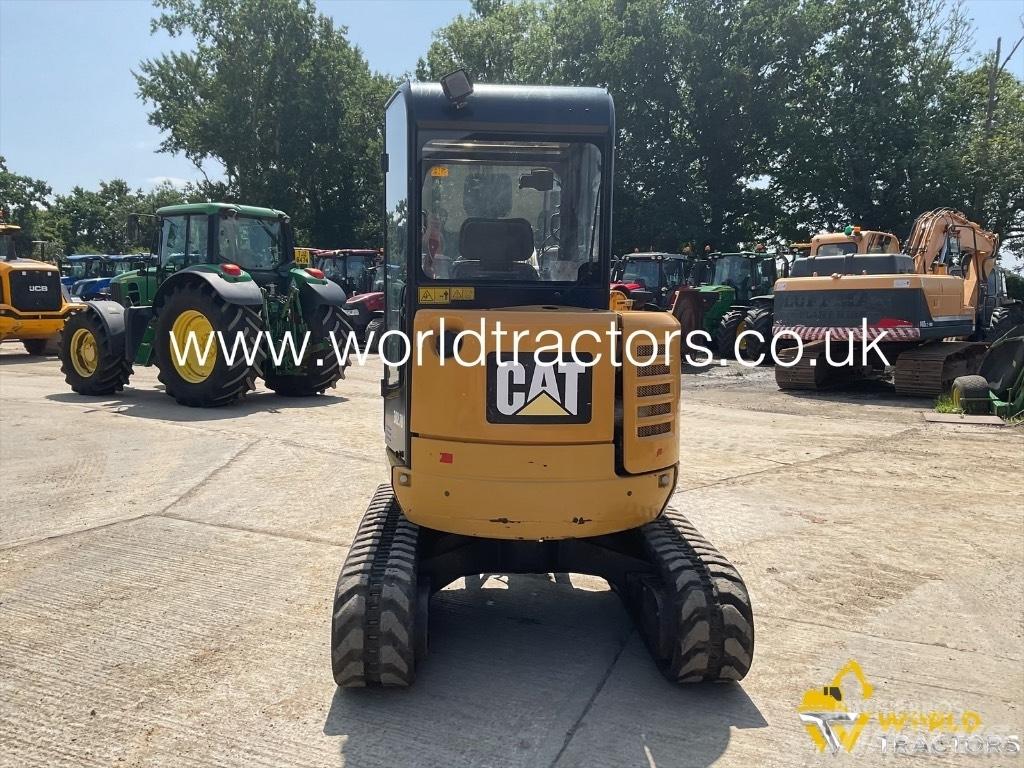 CAT 302.7 D Minigraafmachines < 7t