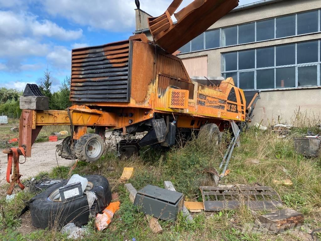 Doppstadt AK 230 Shredders