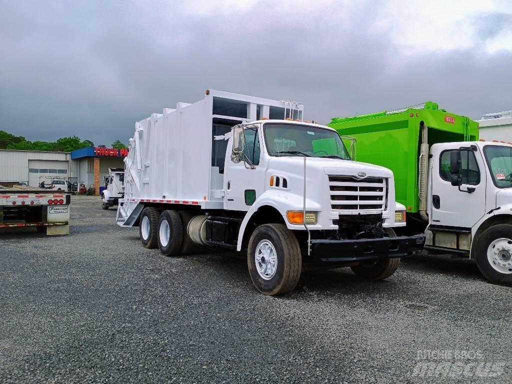 Sterling L7500 Vuilniswagens