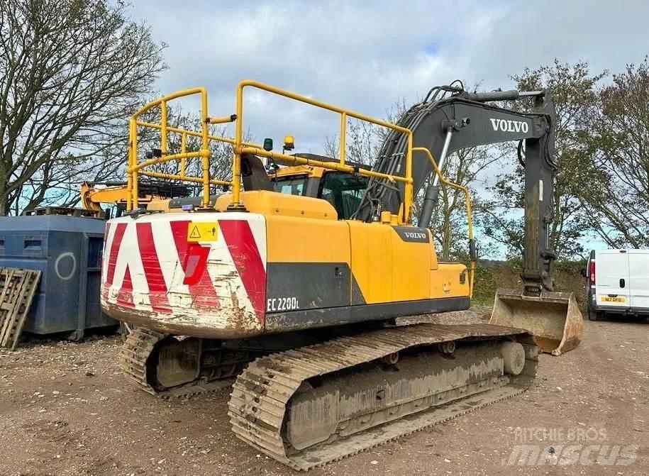 Volvo EC 220 DL Rupsgraafmachines