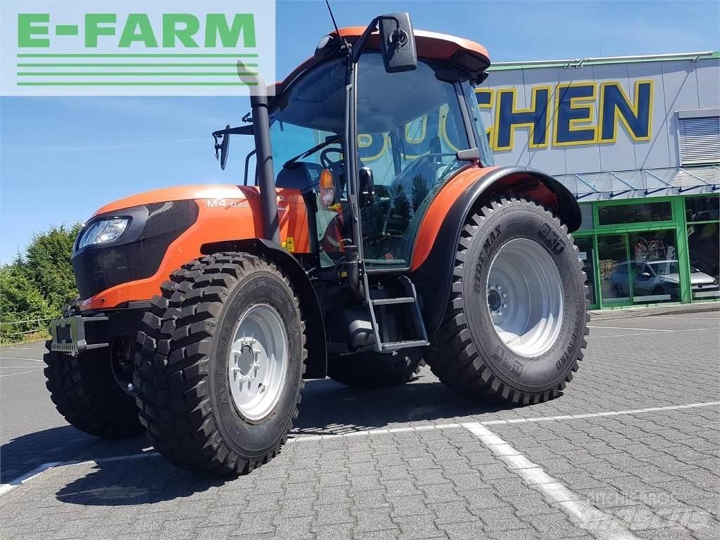 Kubota m4073 cab Tractoren