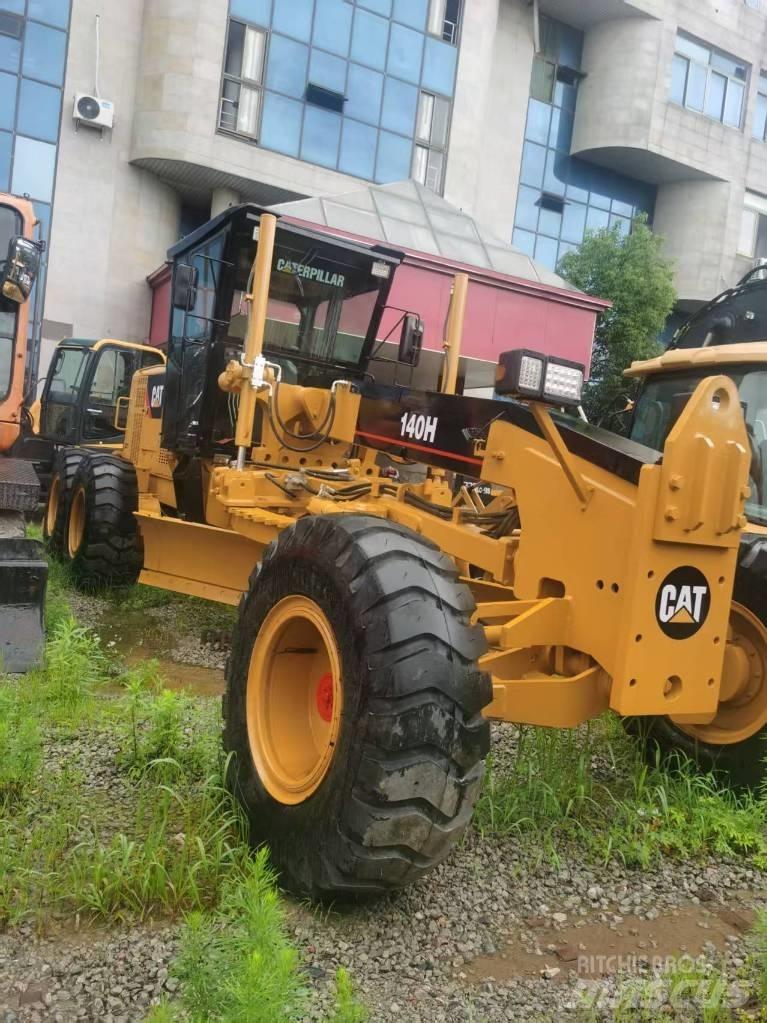 CAT 140 H Graders