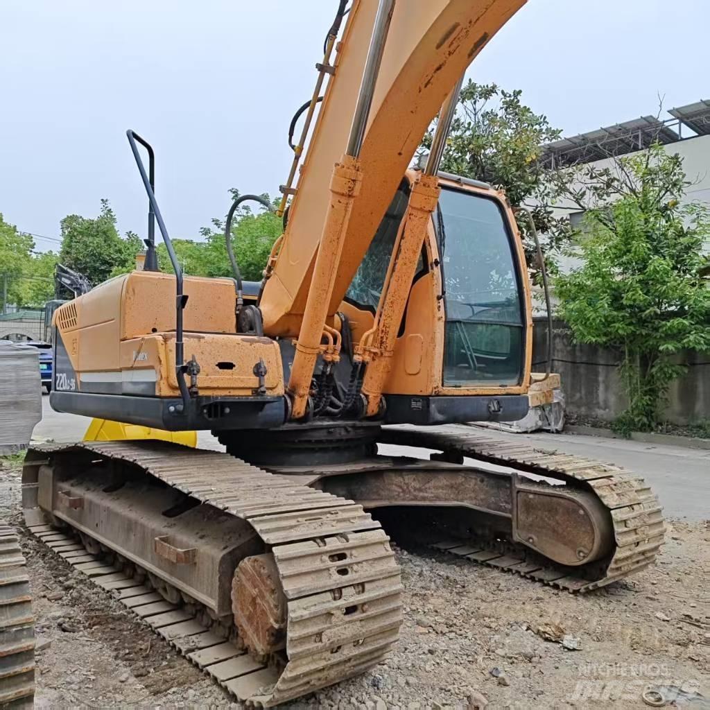Hyundai Robex 220-9 Rupsgraafmachines