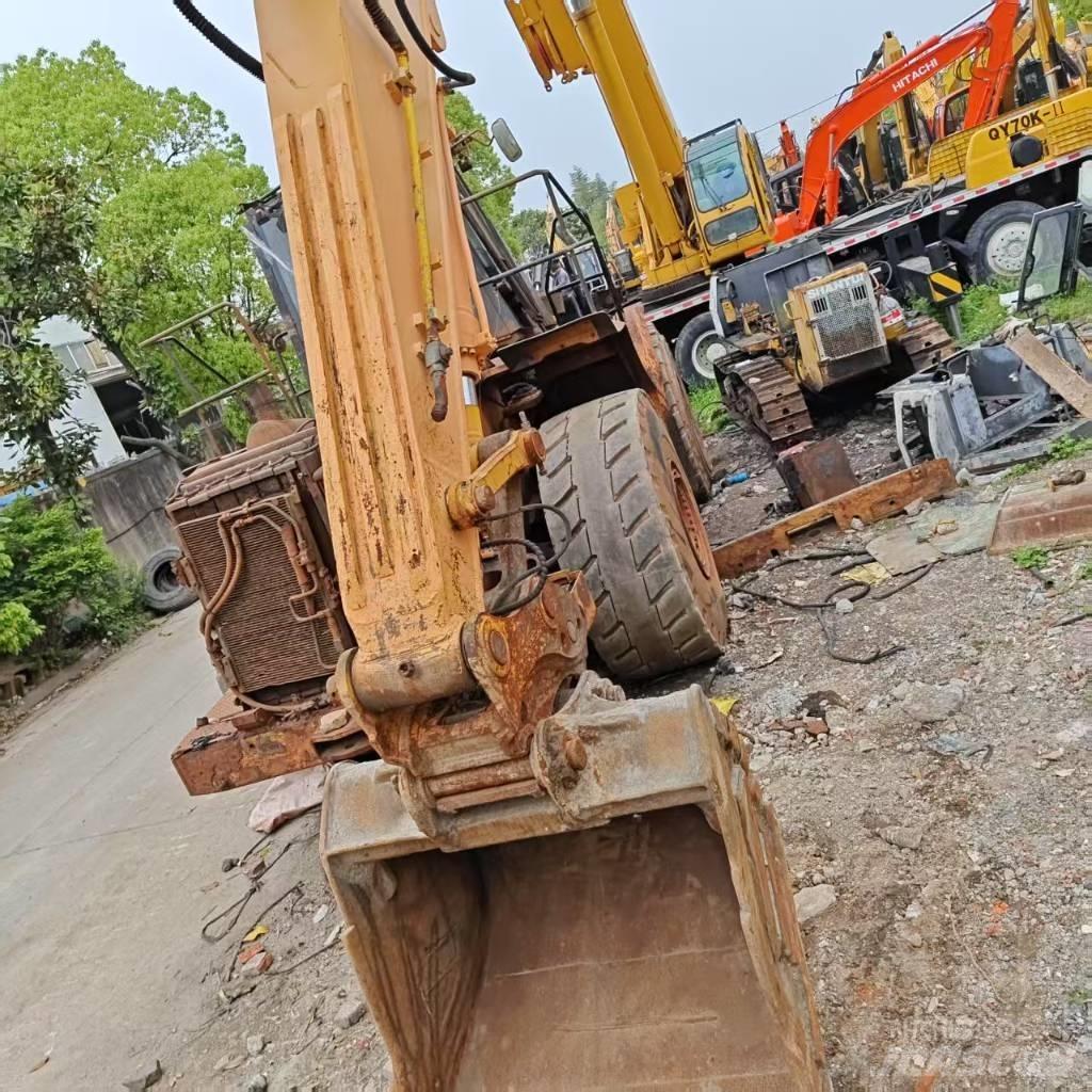Hyundai Robex 220-9 Rupsgraafmachines