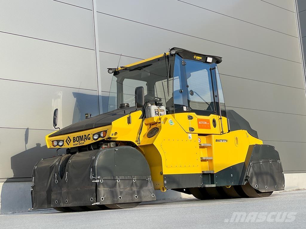Bomag BW 28 RH Bandenwalsen