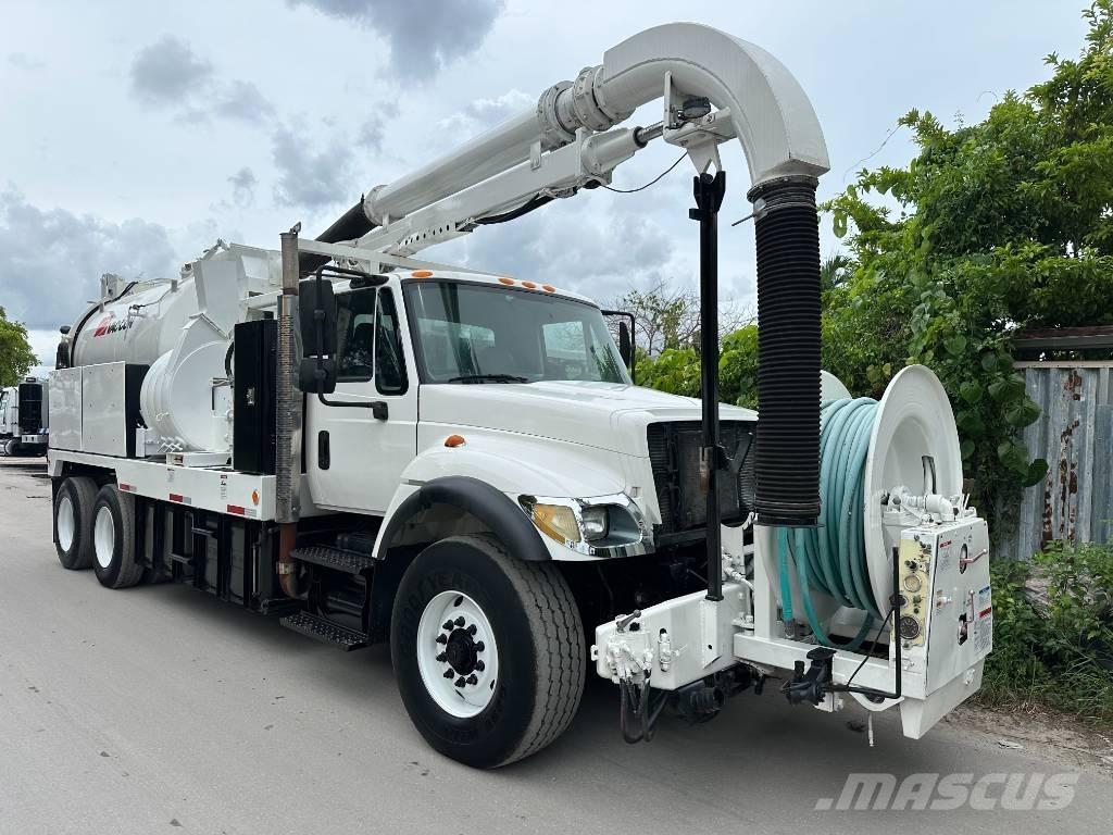 International 7400 Kolkenzuigers