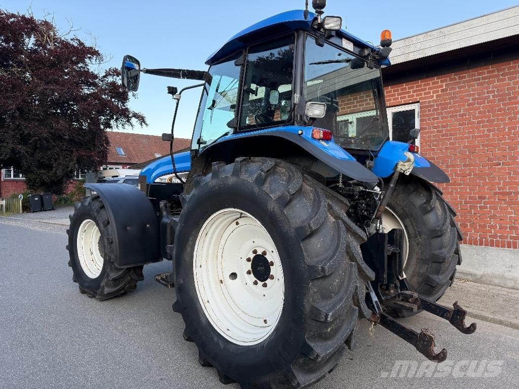 New Holland TM 155 Tractoren