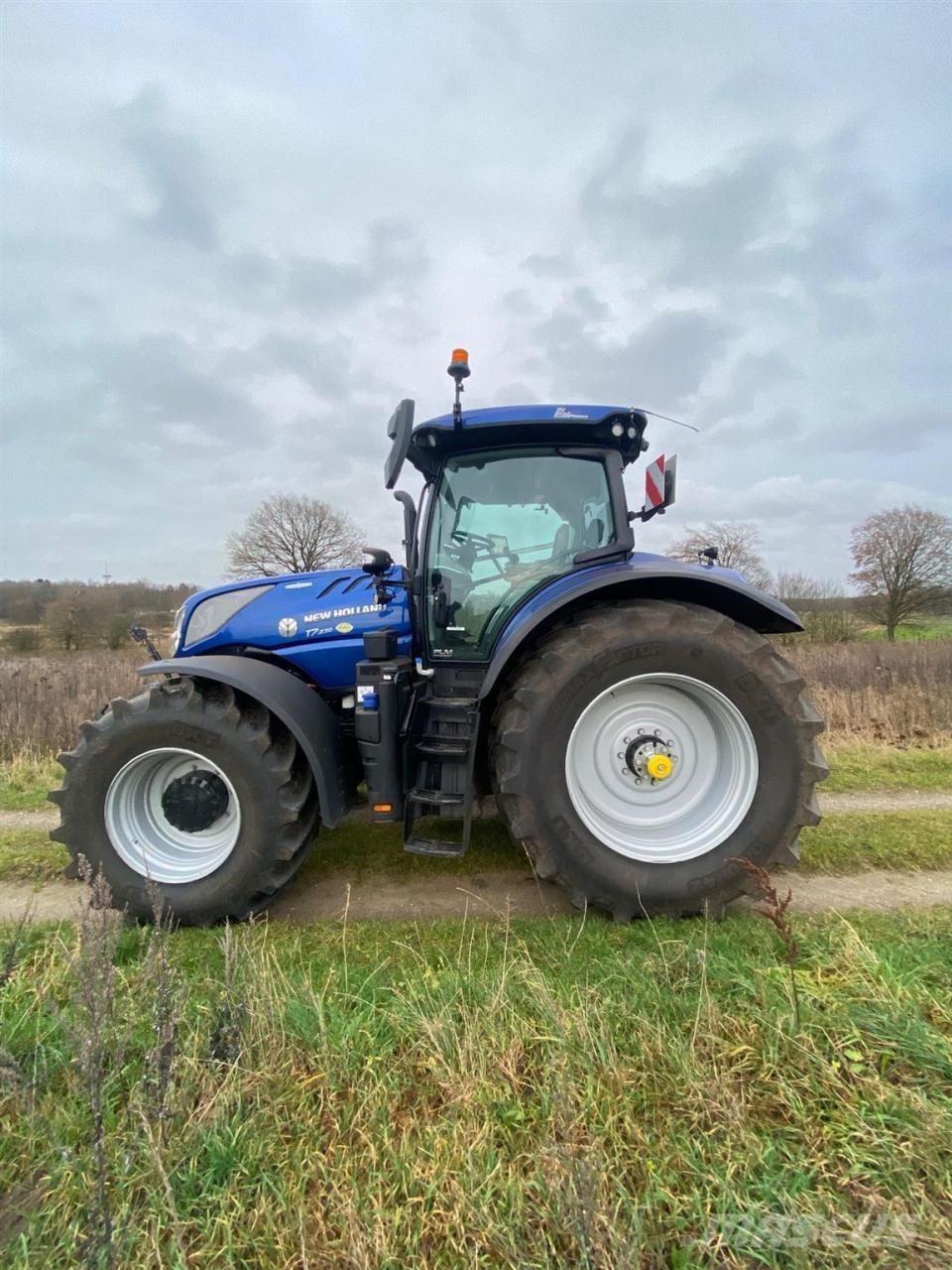 New Holland T7.230 Tractoren