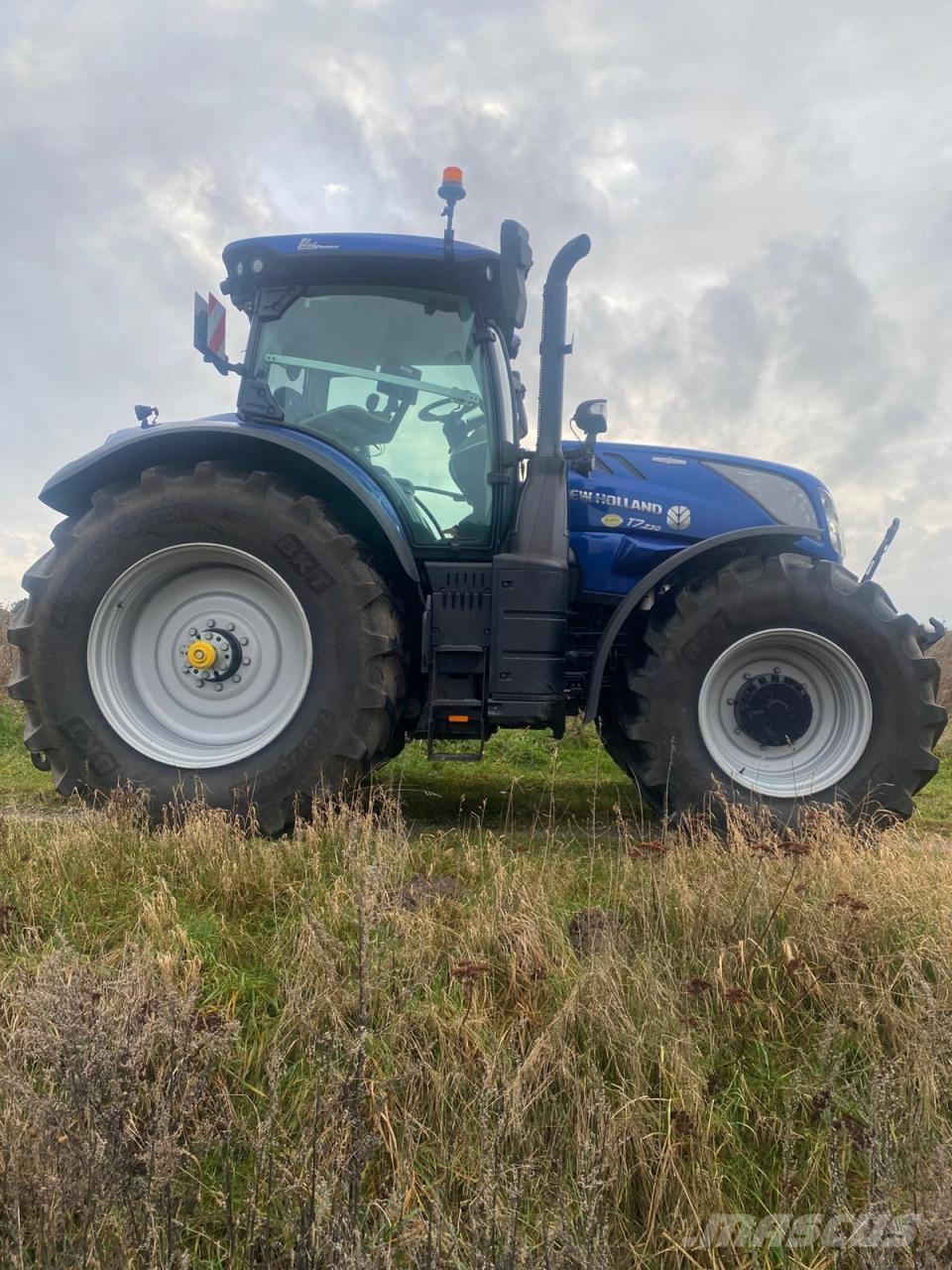 New Holland T7.230 Tractoren