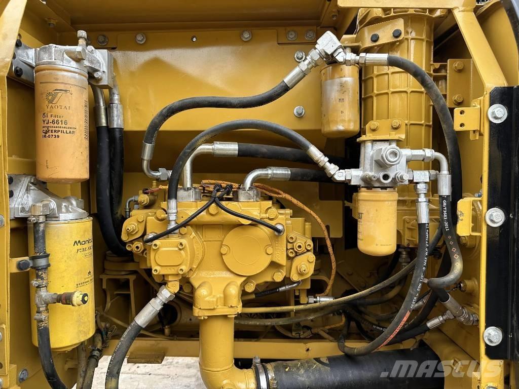 CAT 320D Rupsgraafmachines